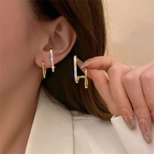 Pse 2 Claw korean Golden Earrings